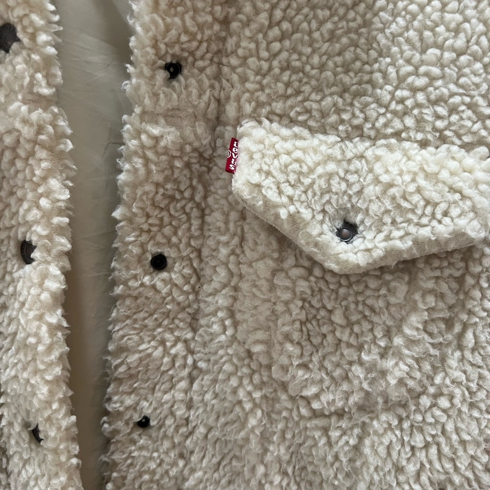 Levi's Beige Sherpa Jacket - Picture 3 of 3